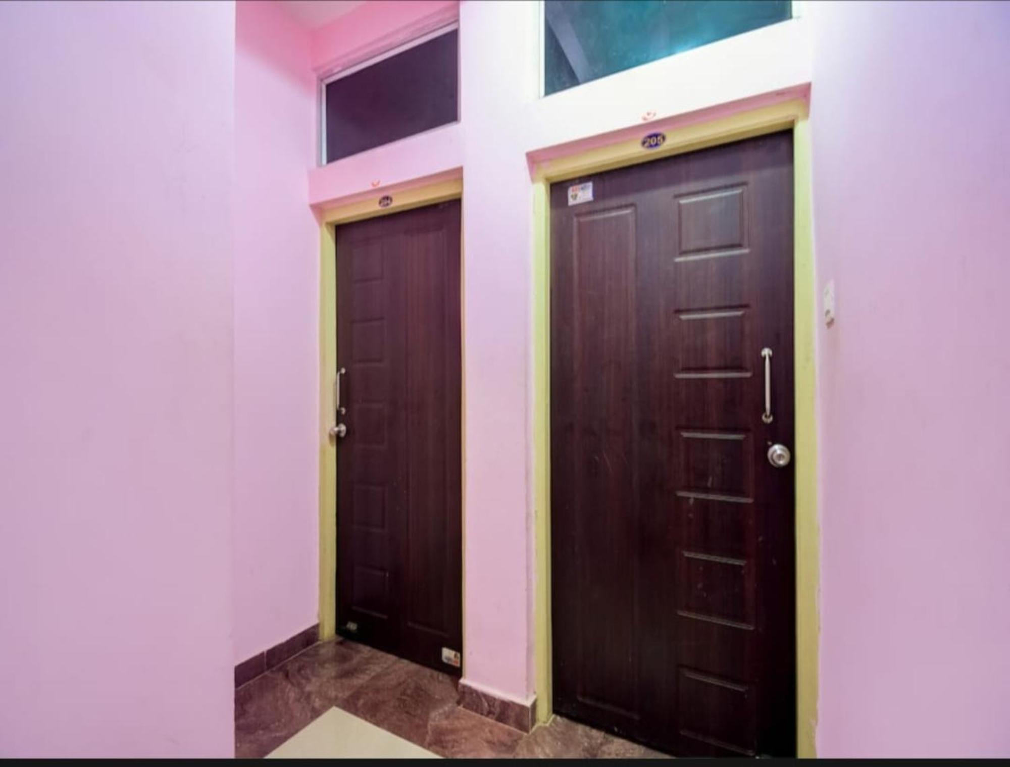 Hotel Planet9 Puri Official Bagian luar foto