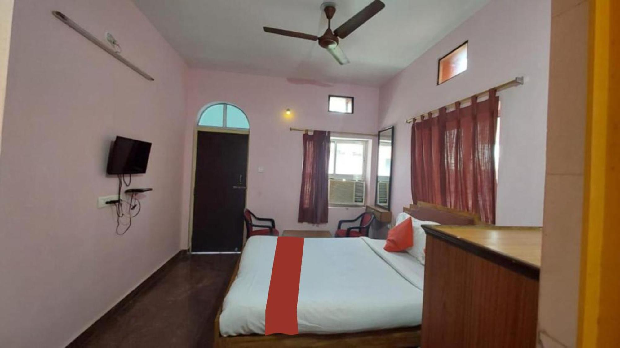Hotel Planet9 Puri Official Bagian luar foto